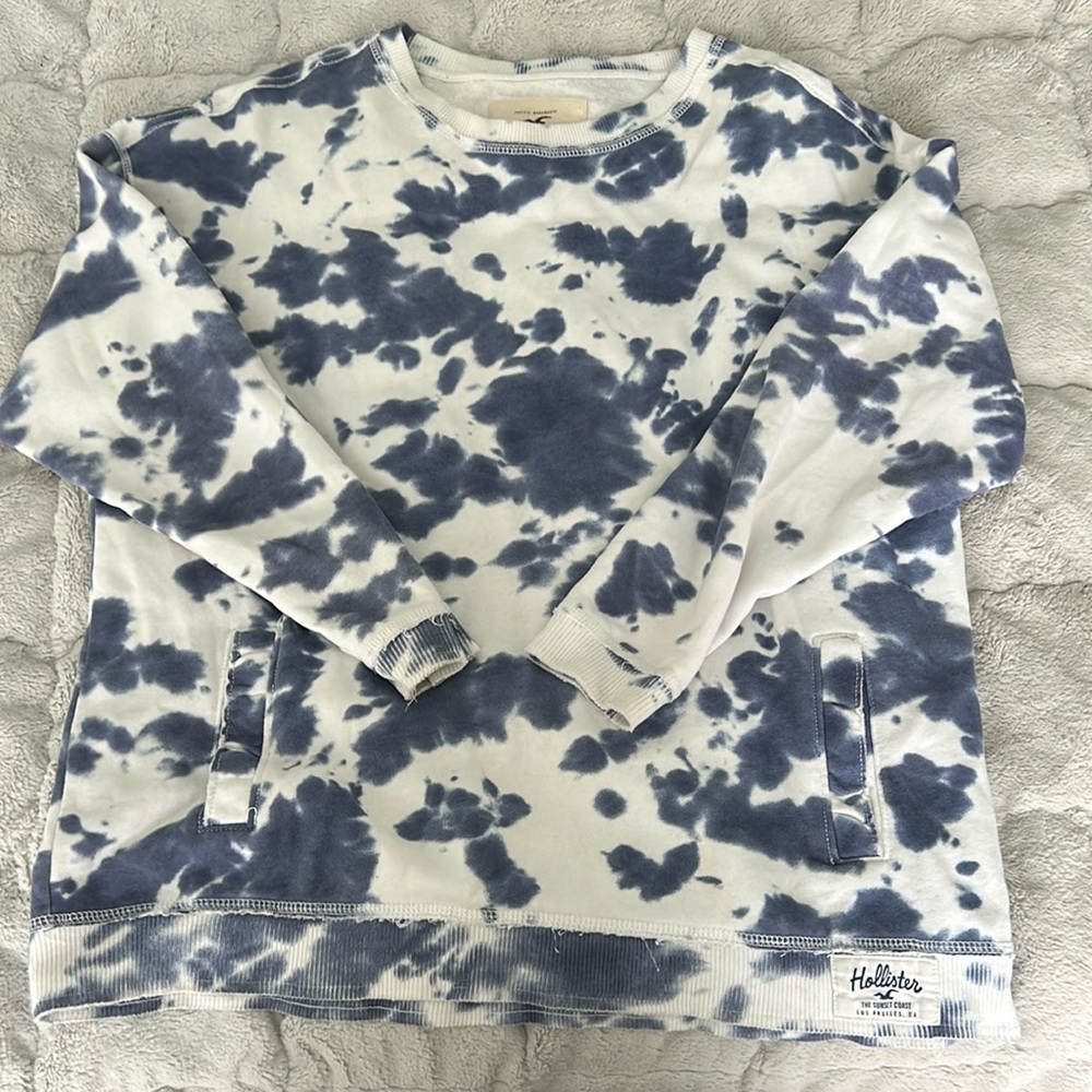 Hollister size small tie dye sweatshirt